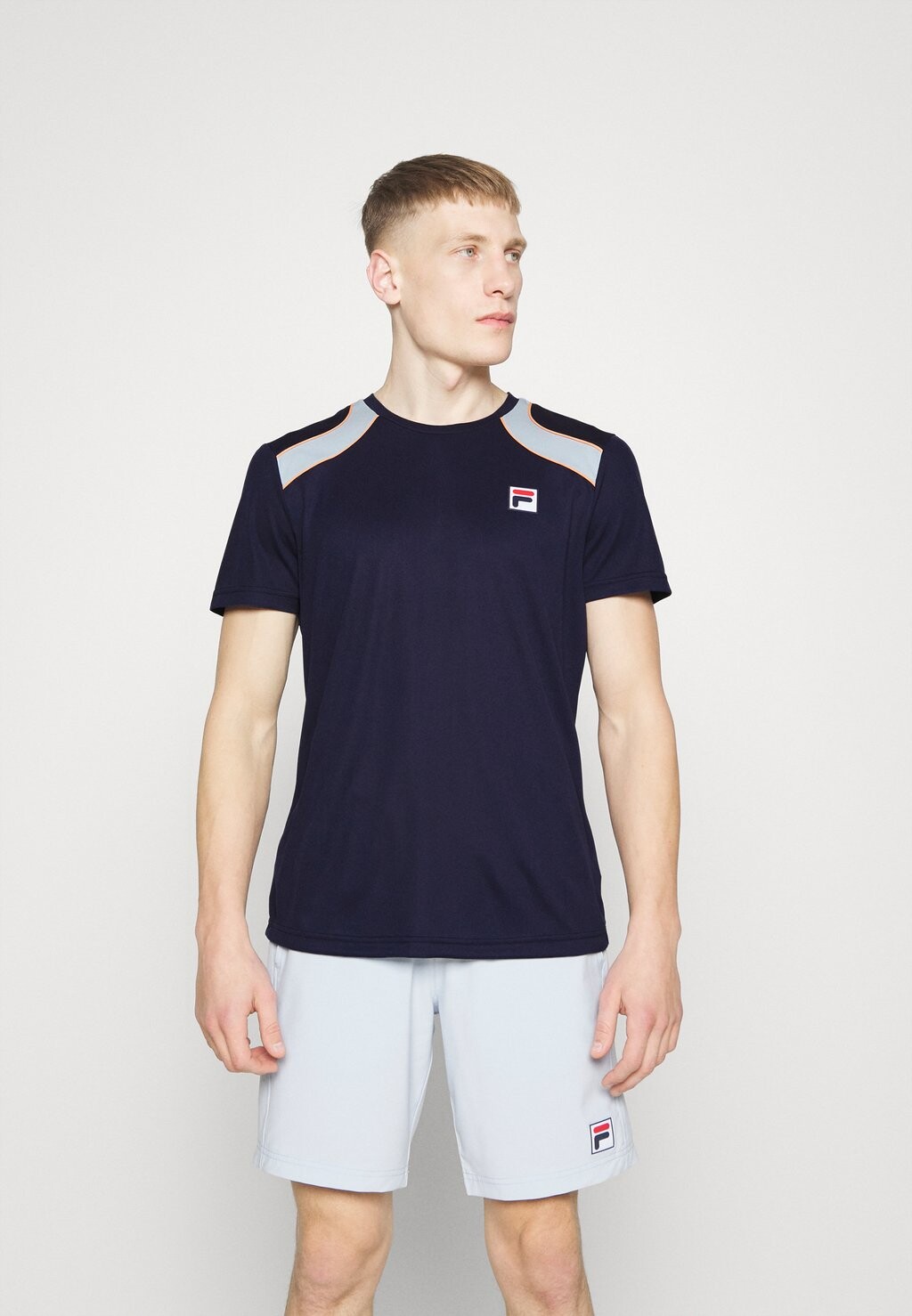 

Футболка Fila