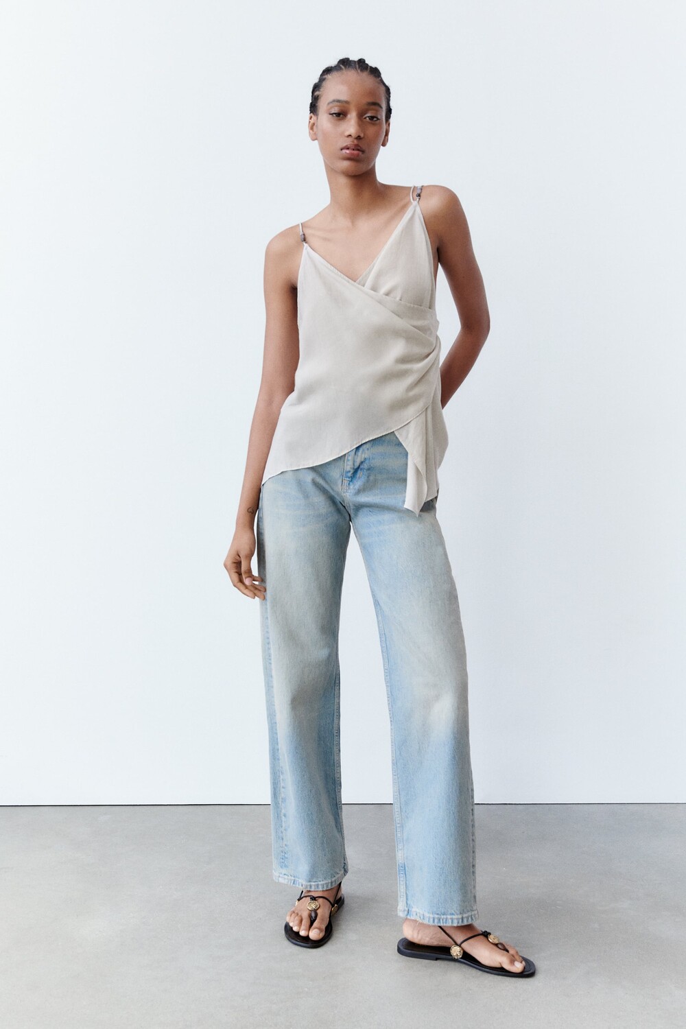 

Асимметричный топ с жемчугом Zara, камень