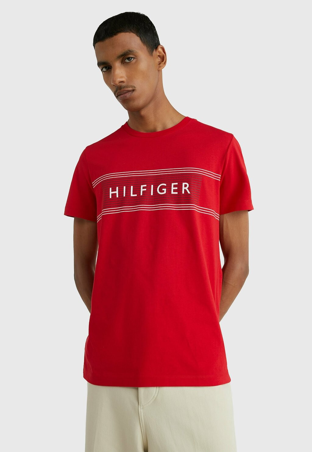 

Футболка с принтом Tommy Hilfiger, красный