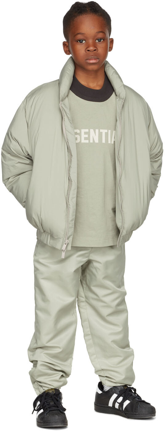 

Детские зеленые спортивные штаны Fear of God ESSENTIALS