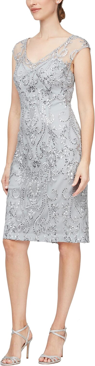

Короткое платье с вышивкой и иллюзионным вырезом Alex Evenings, цвет Pale Lilac