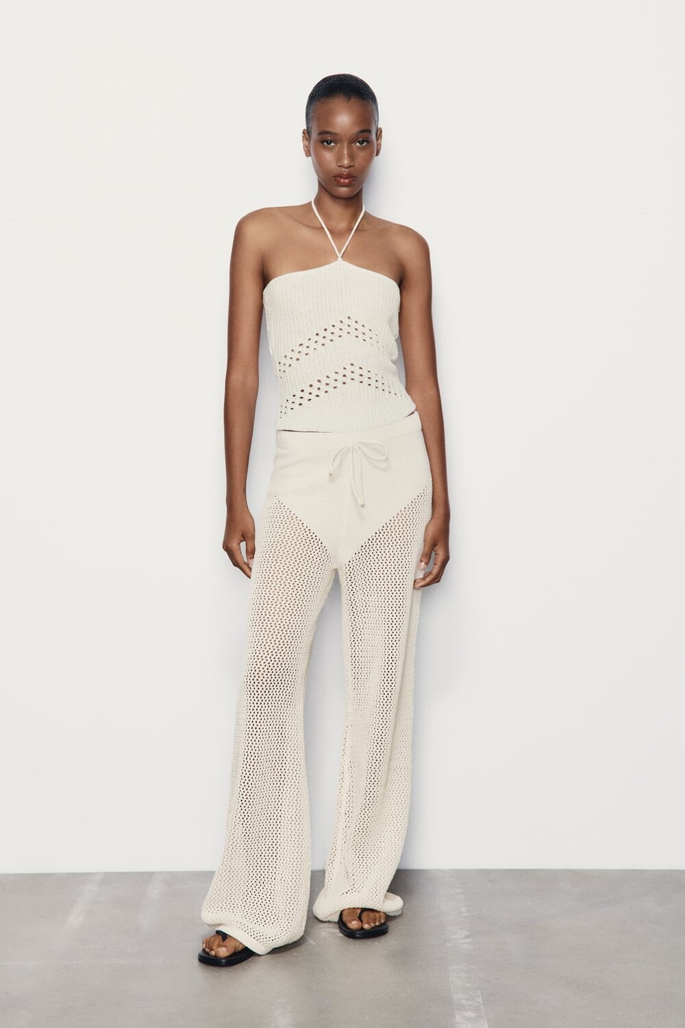 

Топ с халтером шениль ZARA, экру