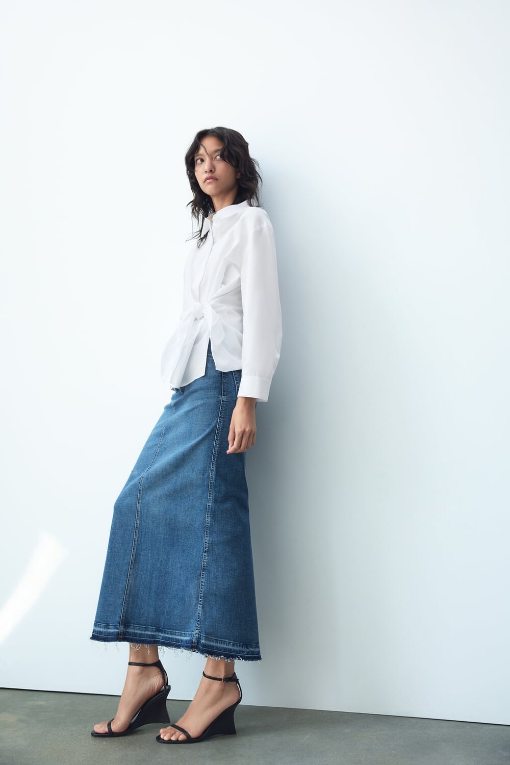 

Кожаные сандалии на танке ZARA, черный
