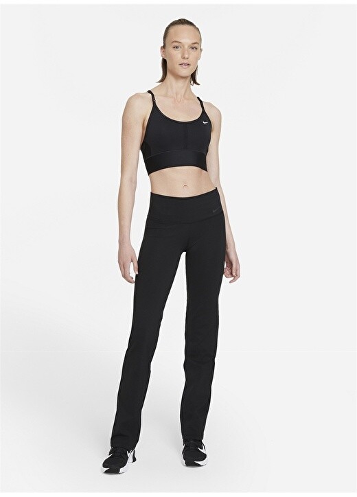 

Черные женские леггинсы Nike