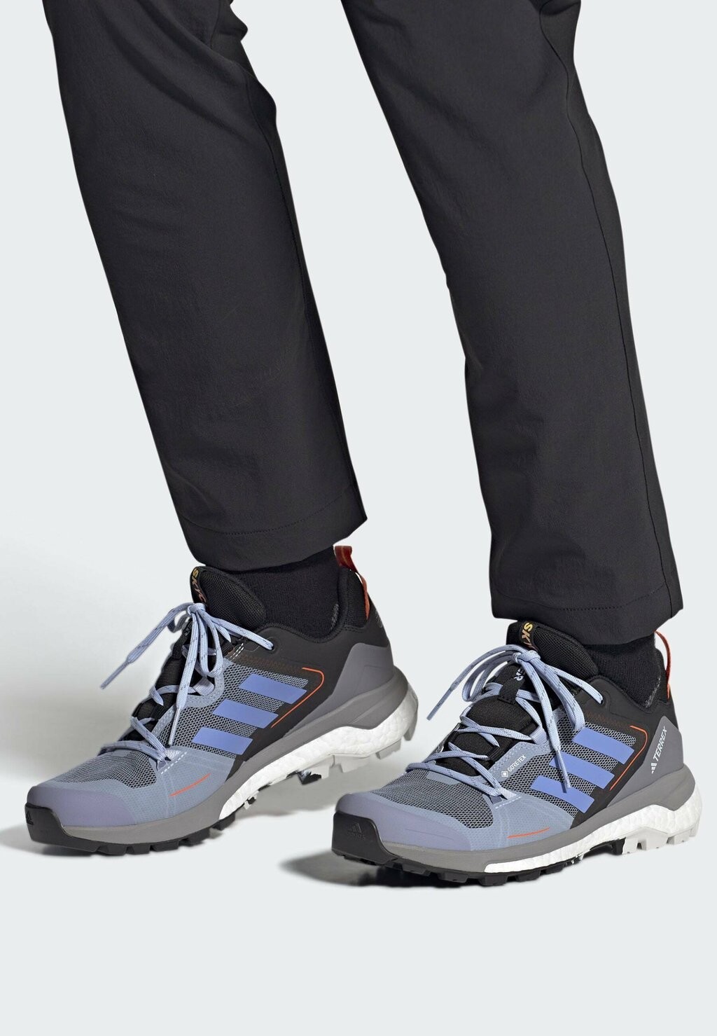 

Обувь для походов Adidas