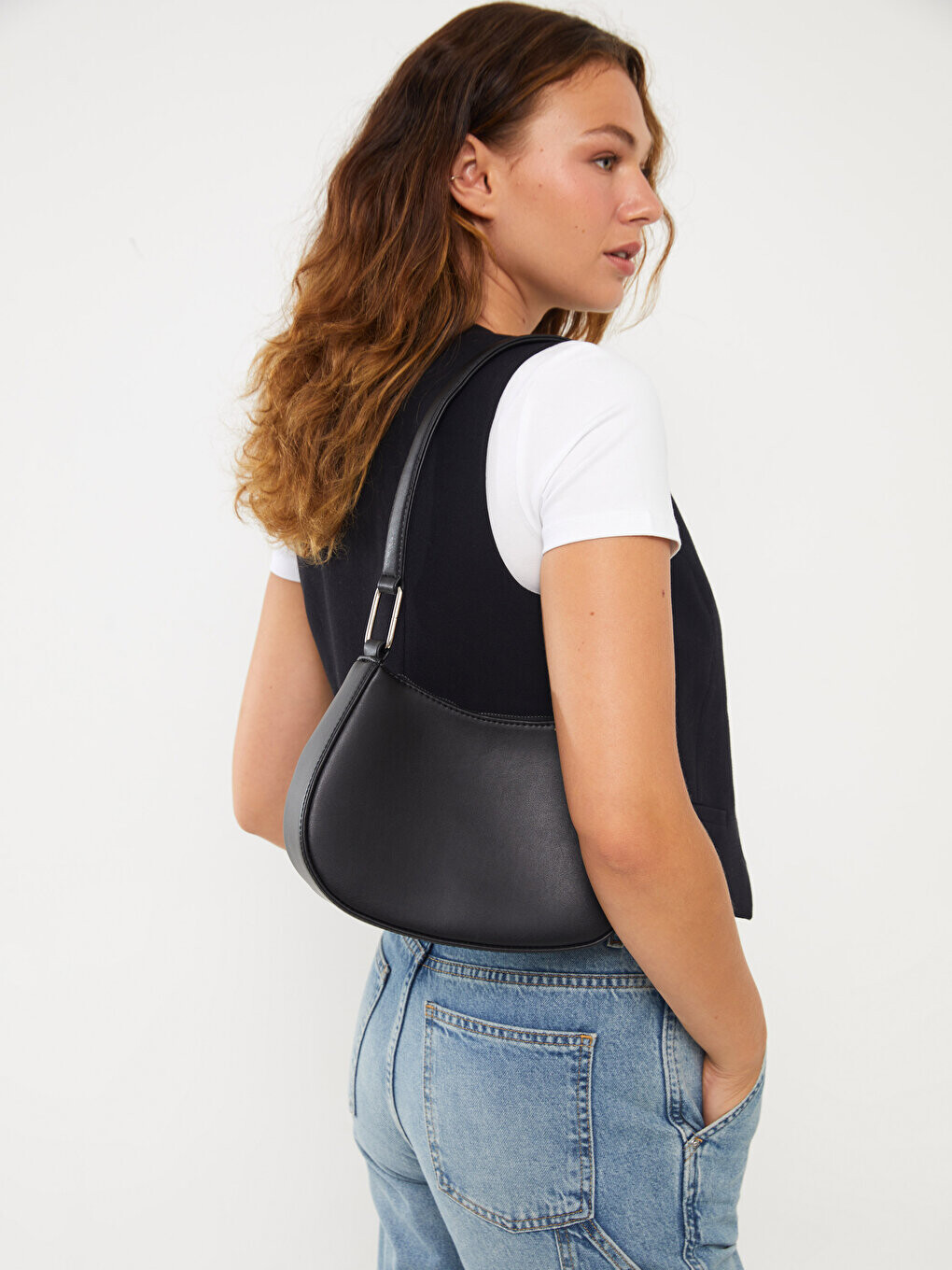 

Женская кожаная сумка Baguette LCW ACCESSORIES, черный