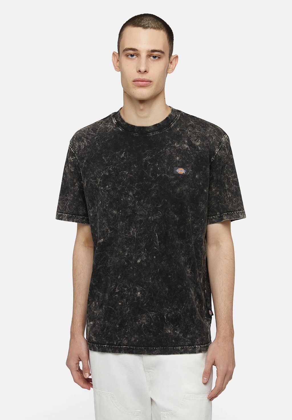 Футболка с принтом Newington Tee Dickies, цвет dble dye acid wash black