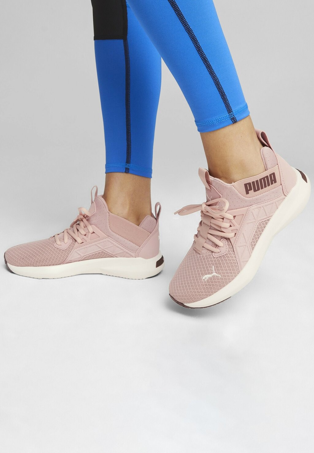 

Кроссовки Puma