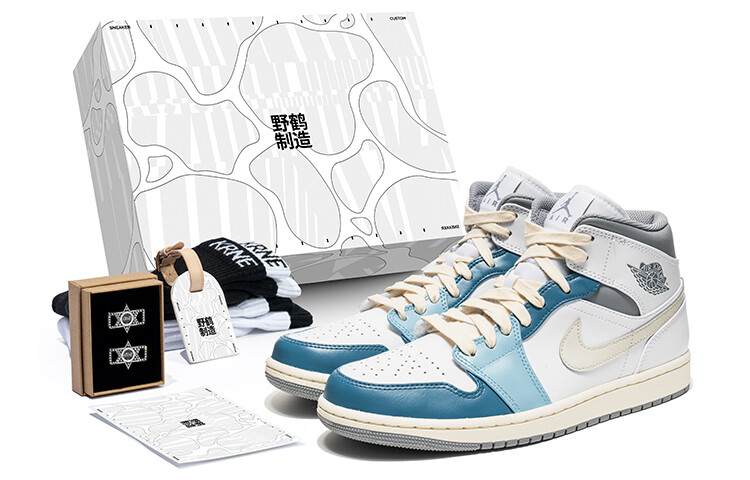 

Баскетбольные кроссовки Air 1 Vintage Men Mid Top White/Blue Jordan