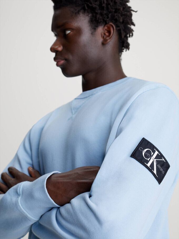 

Толстовка с мытым значком под горловину Calvin Klein, синий