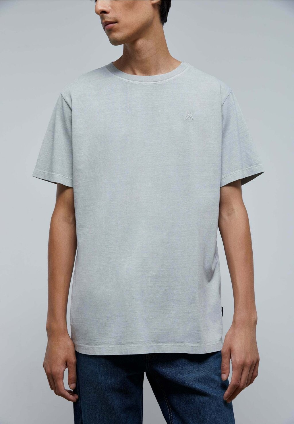 

Базовая футболка Skull Scalpers, цвет light grey