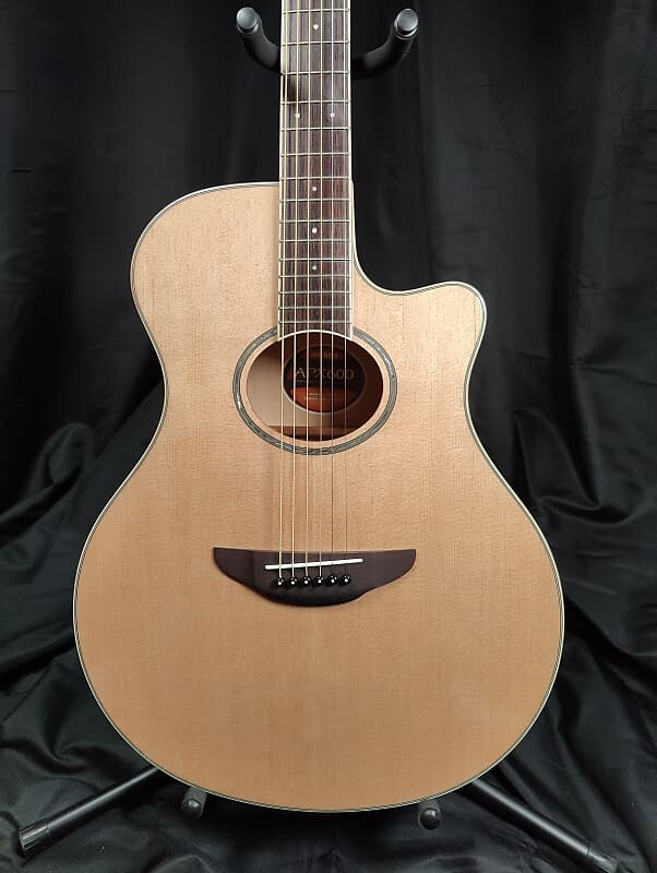

Акустическая гитара Yamaha APX600NA Thin Body Acoustic-Electric Guitar, Natural