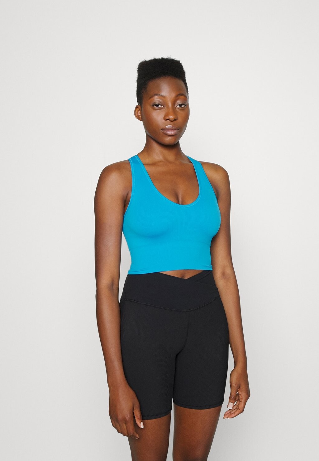 

Топ Athleta