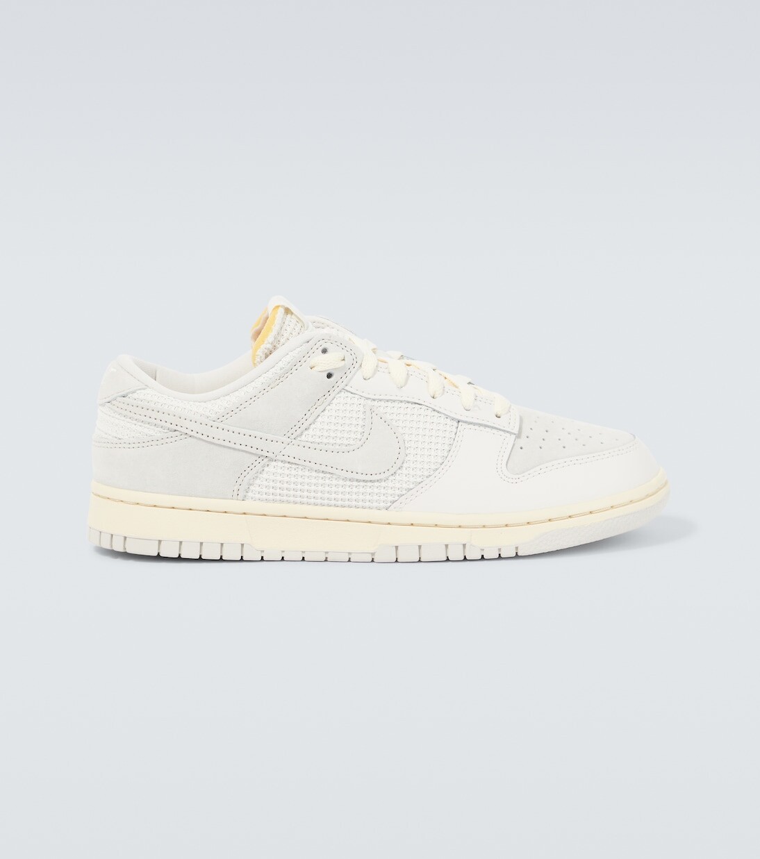 

Кроссовки Dunk Nike, белый