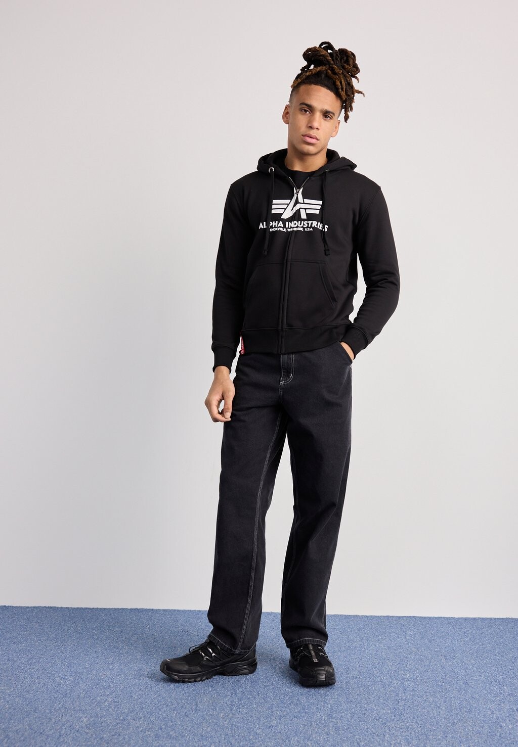 

Толстовка на молнии Alpha Industries, черный