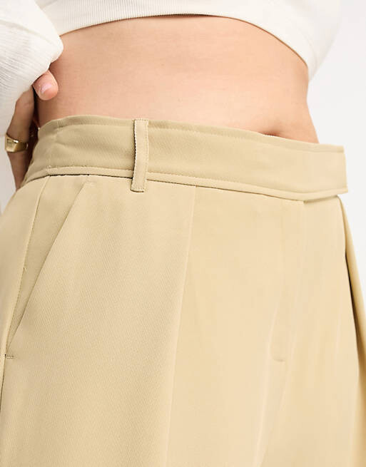 

Бежевые комбинезоны для папы с широкими штанинами River Island Plus