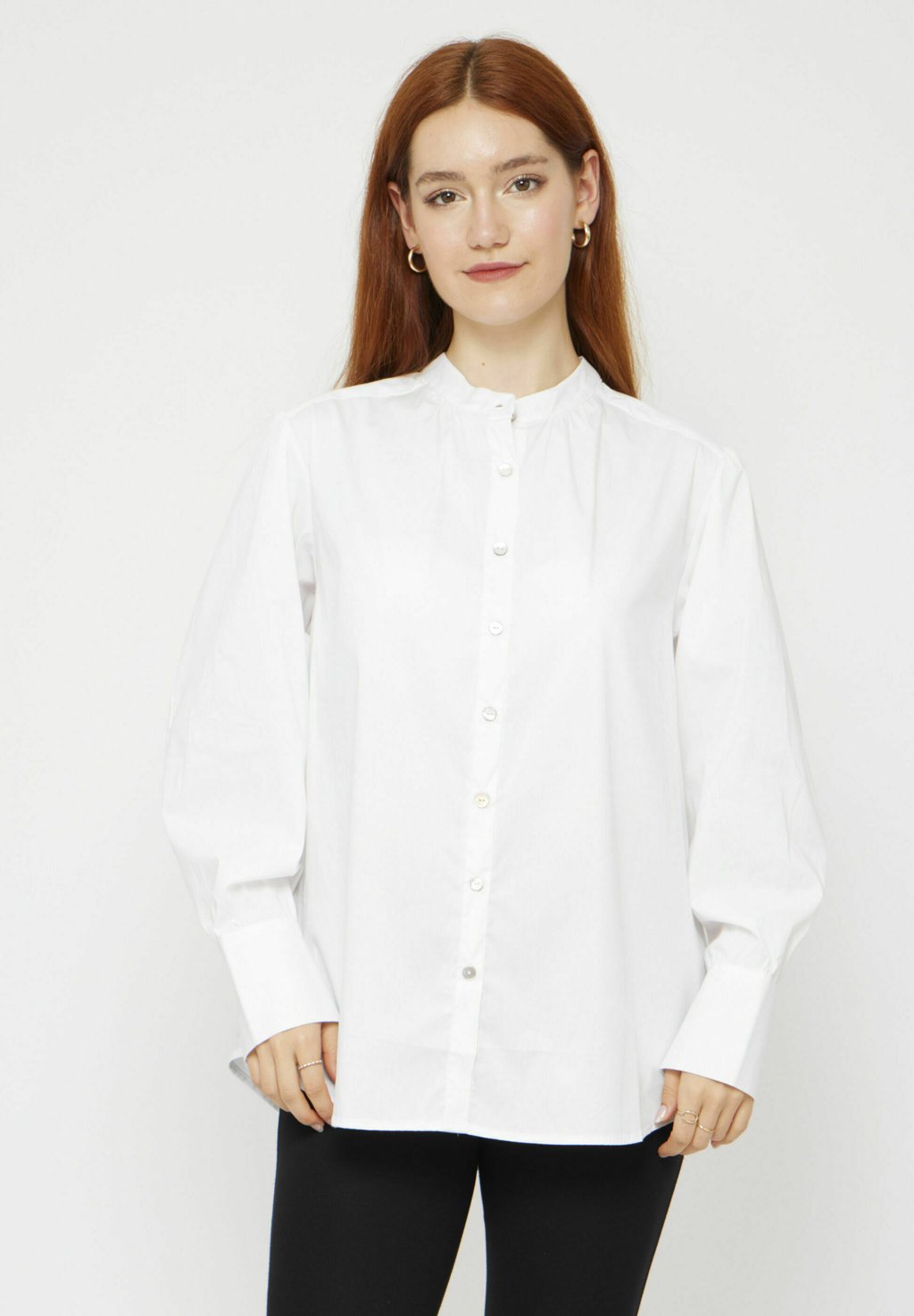цена Блузка-рубашка VICCI Germany, цвет weiß