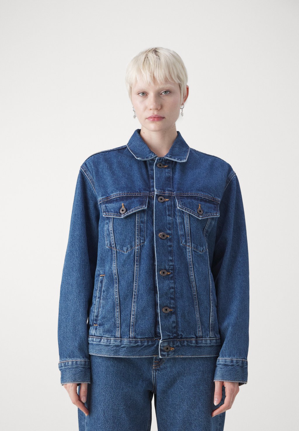 

Джинсовая куртка BOYFRIEND JACKET Pepe Jeans, темно-синие джинсы