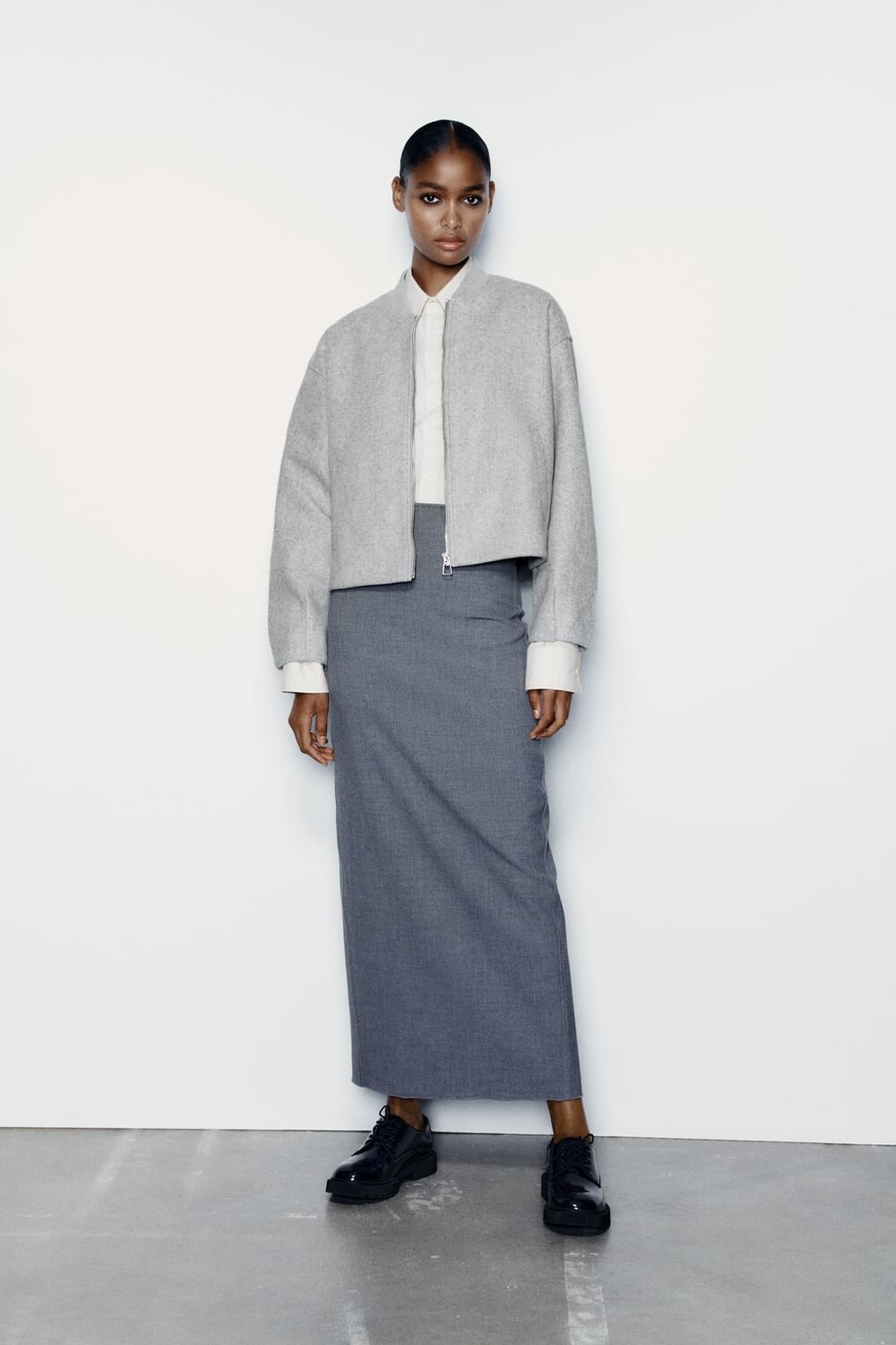 

Мягкий бомбер со стопорами ZARA, серый
