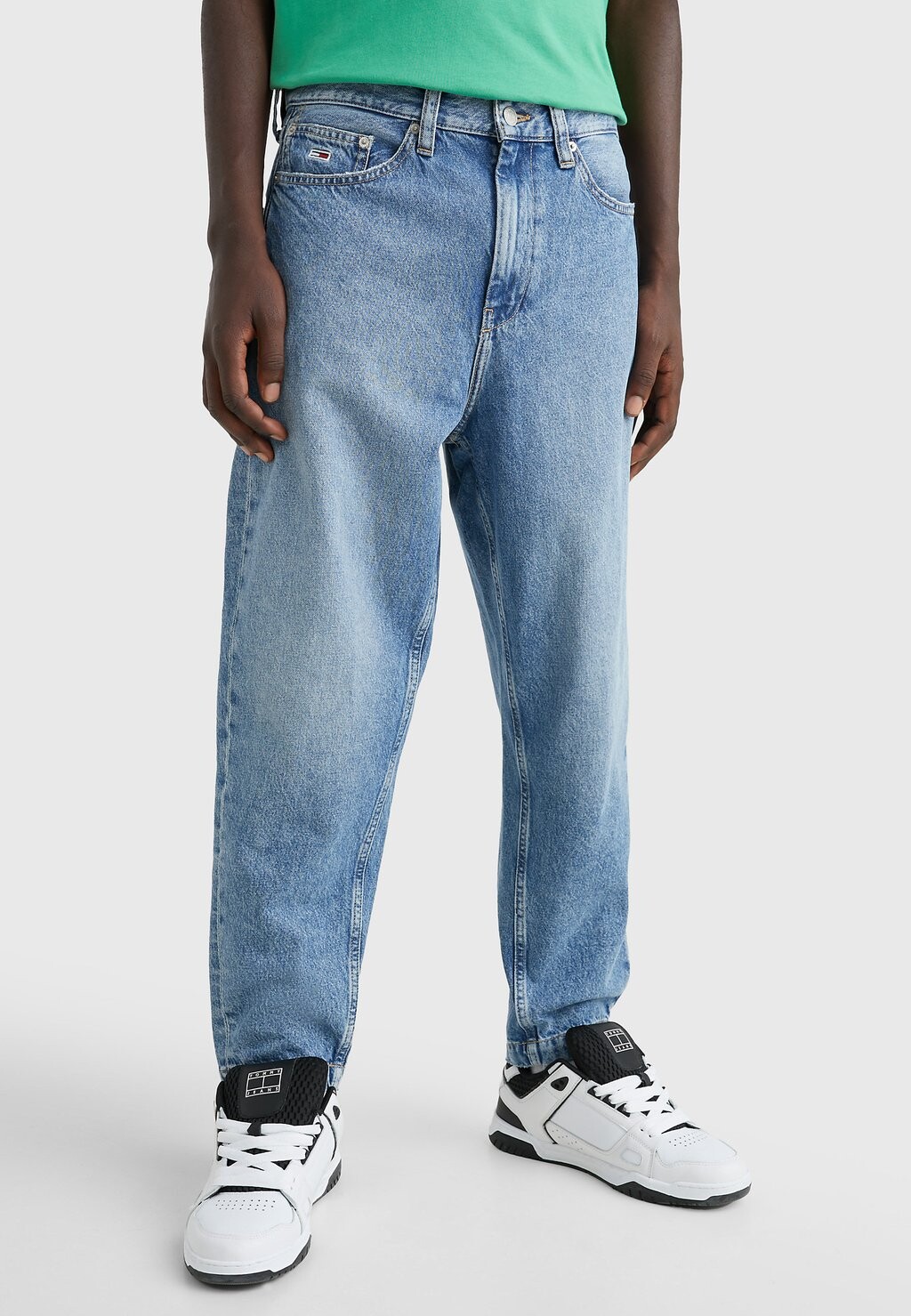 

Джинсы свободного кроя Tommy Jeans
