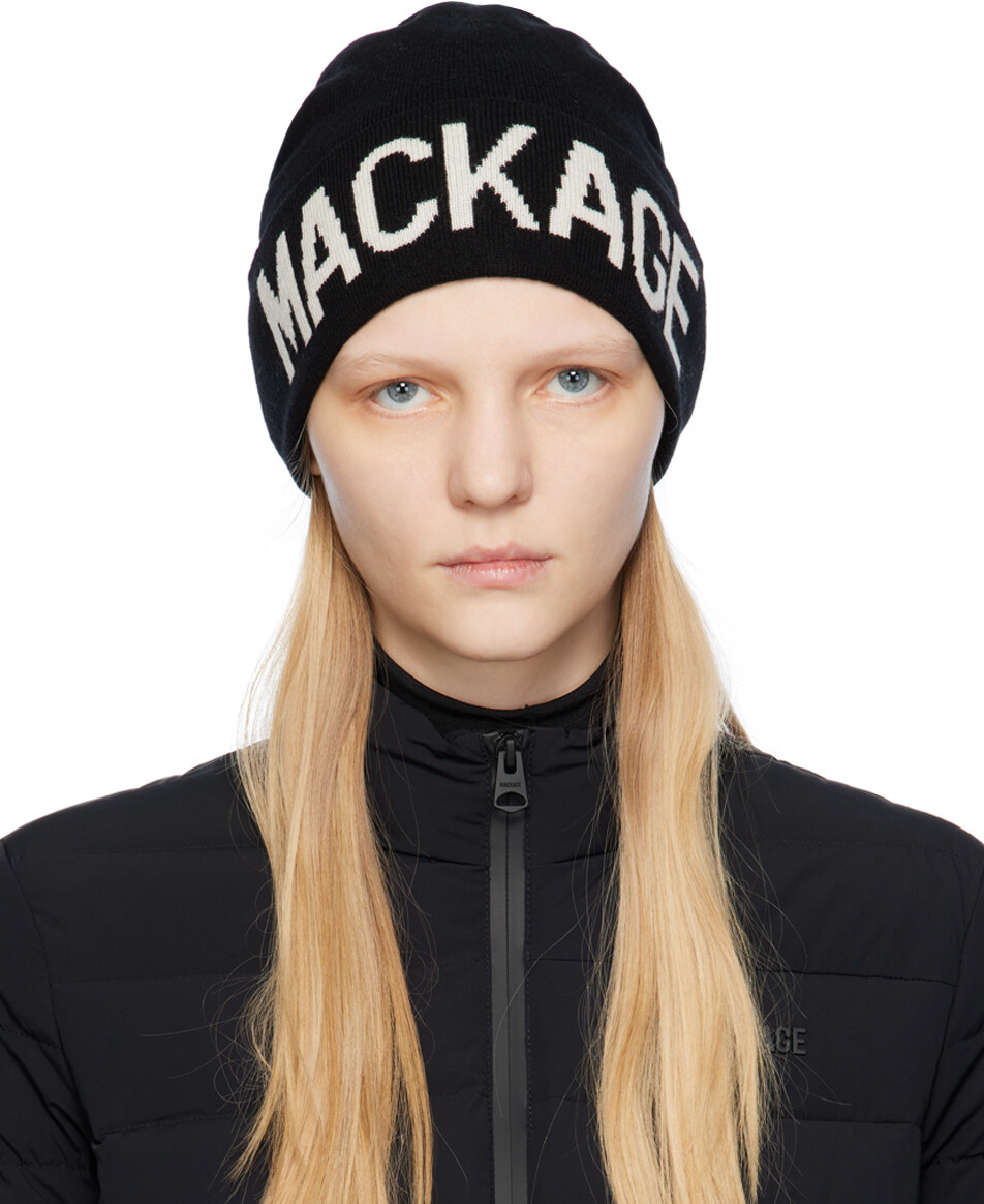 

Черная шапка Кико Mackage