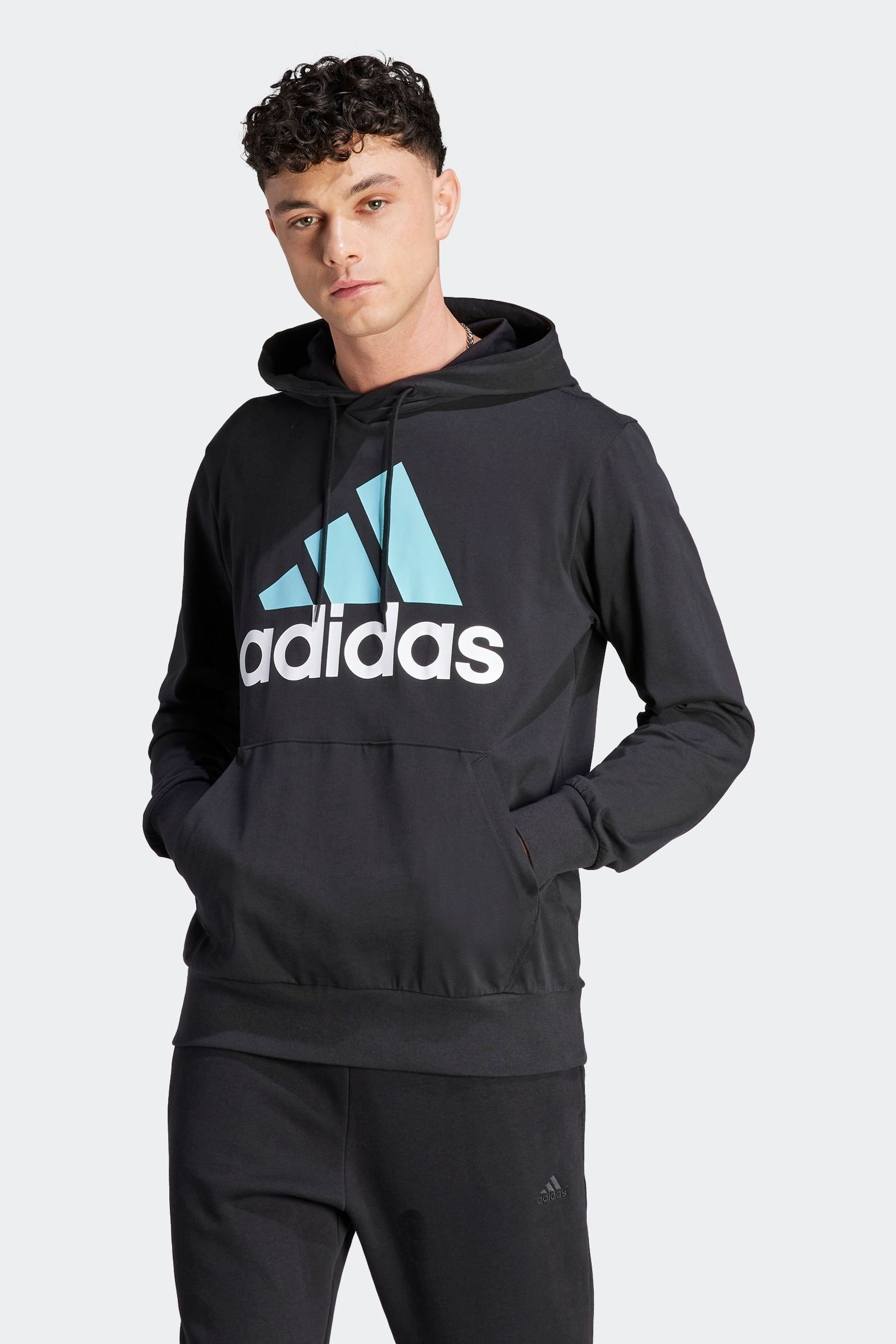 

Спортивная одежда Essentials с капюшоном и логотипом adidas, черный