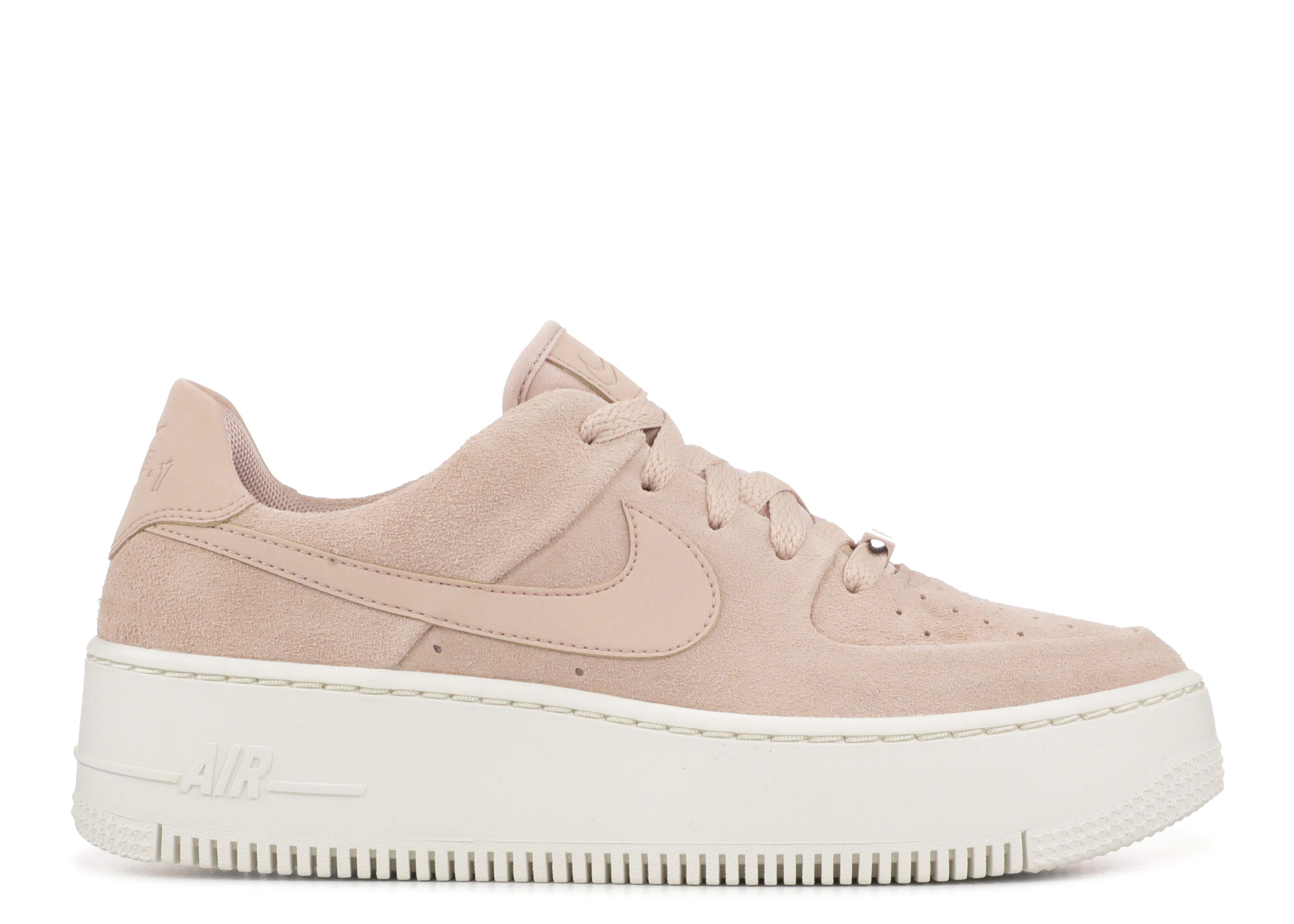 Кроссовки Nike Wmns Air Force 1 Sage Low 'Particle Beige', белый