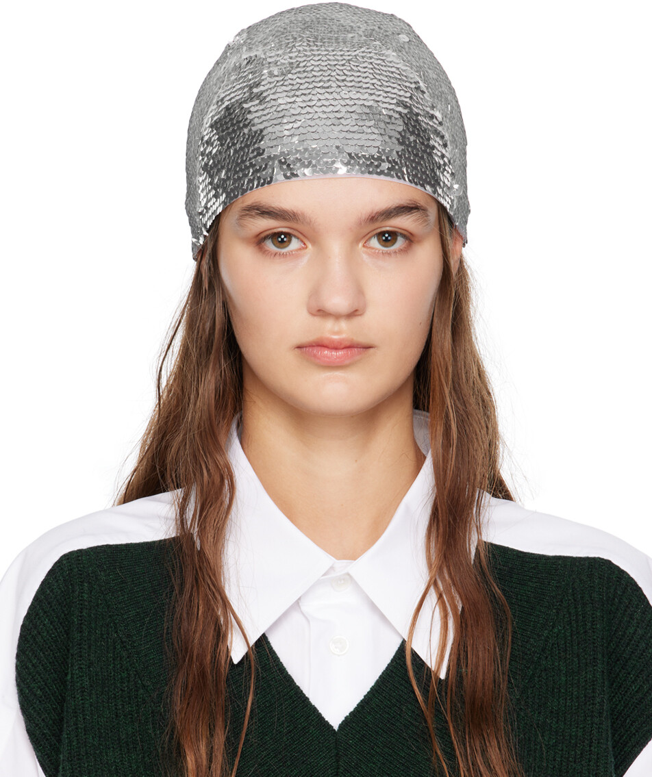 

Белая серебряная шапка с пайетками Maison Margiela