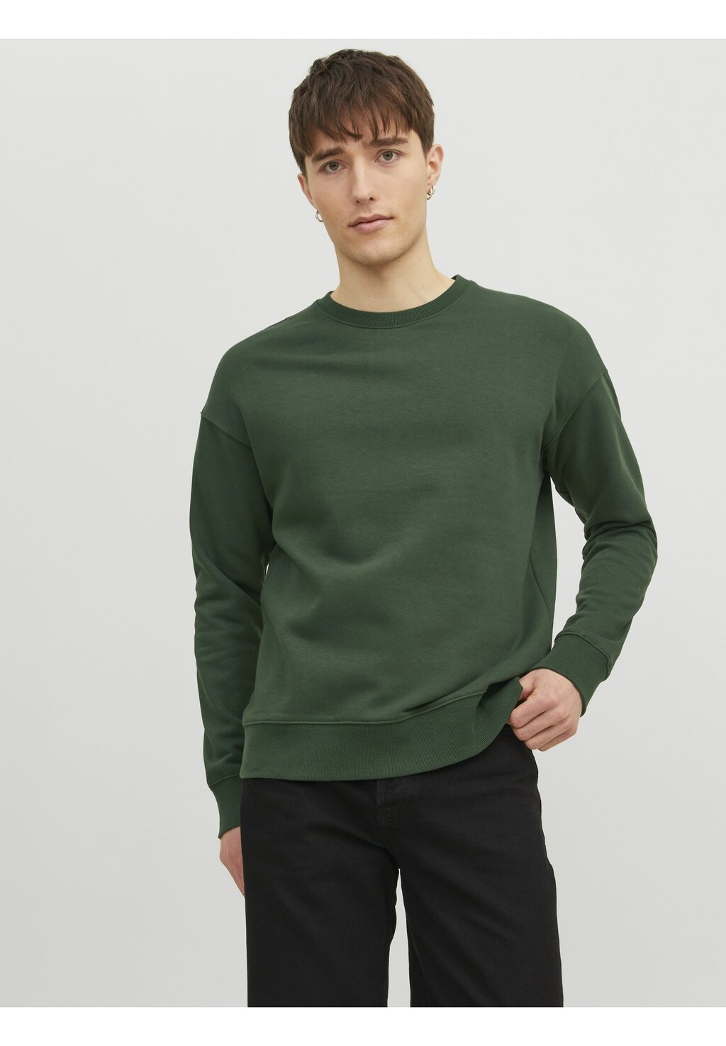 

Толстовка ESTAR BASIC CREW NECK Jack & Jones, вид на горы