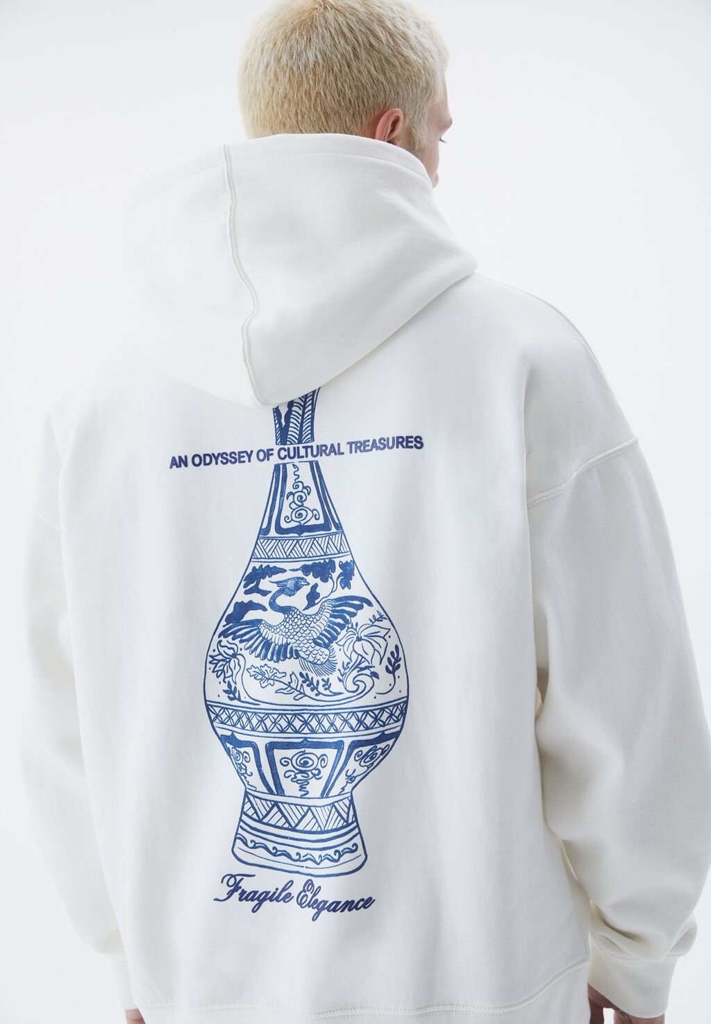 

Худи Voluminous Print PULL&BEAR, белый
