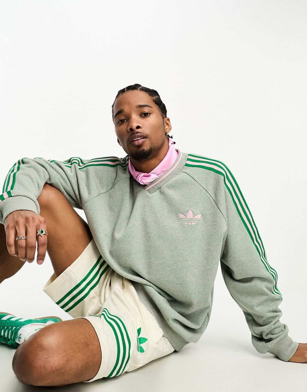 

Зеленый свитшот adidas Originals Adicolor 70s