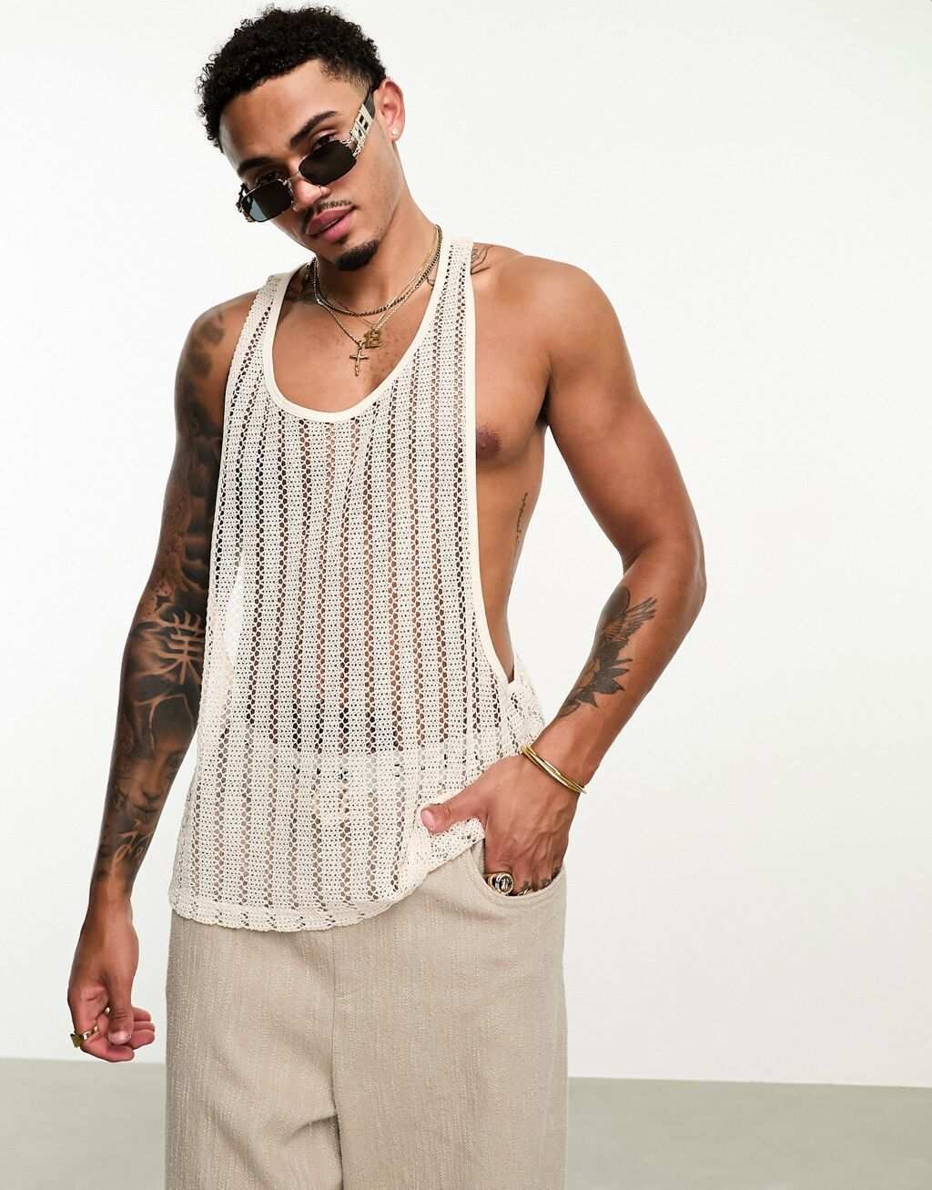 

Кремовый жилет крючком с овальным вырезом ASOS DESIGN