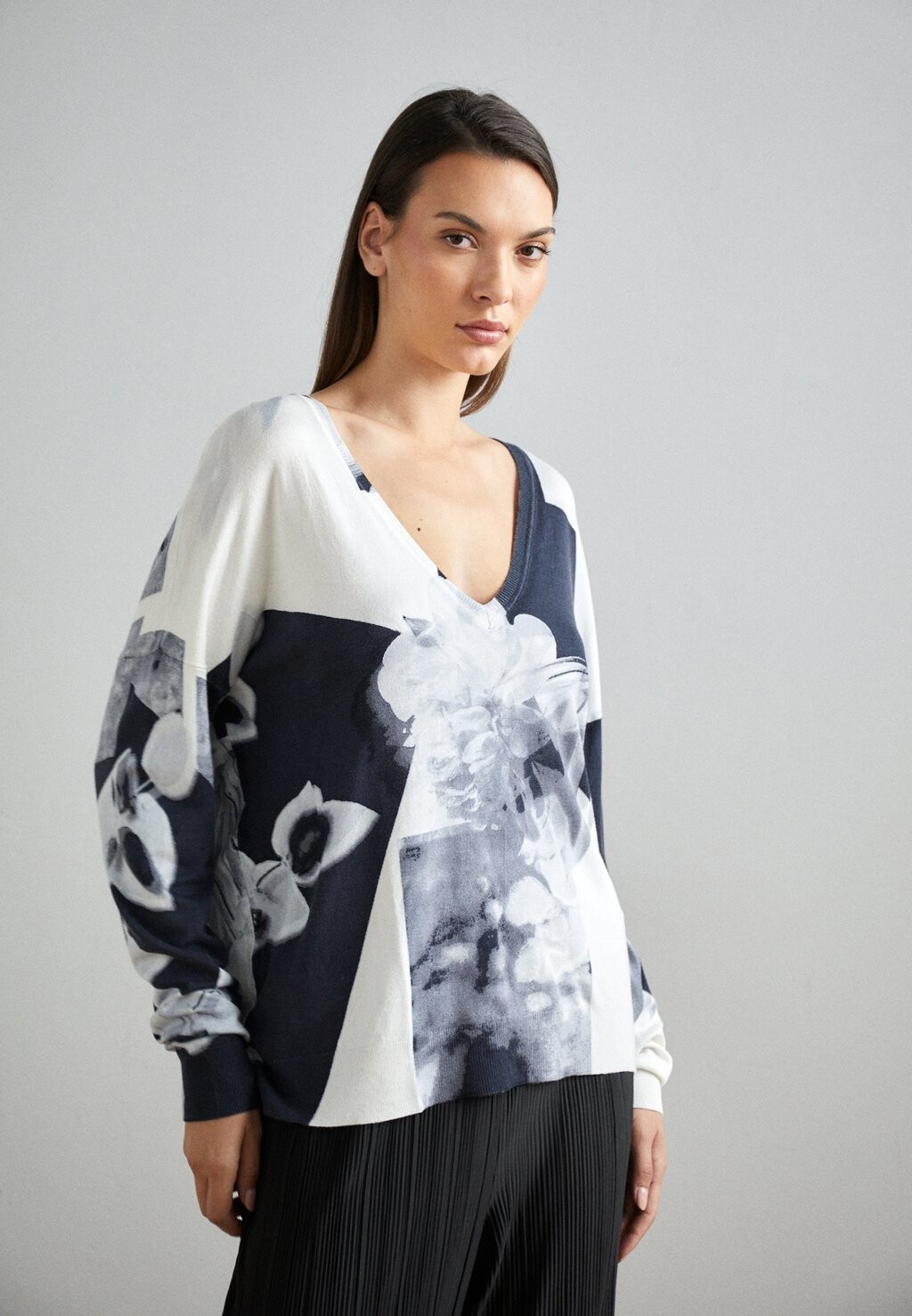 

Свитер Desigual, белый