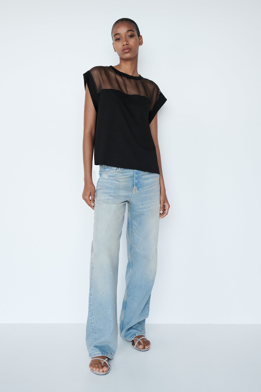 

Контрастная футболка из органзы Zara, черный