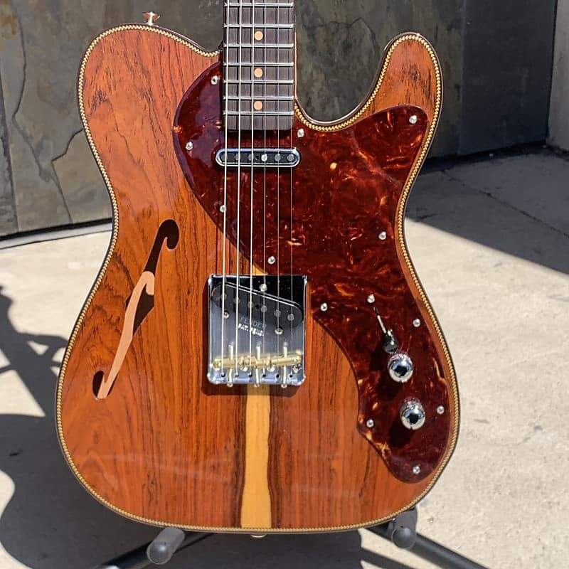 

Электрогитара Fender 2019 Artisan Coco Thinline Tele