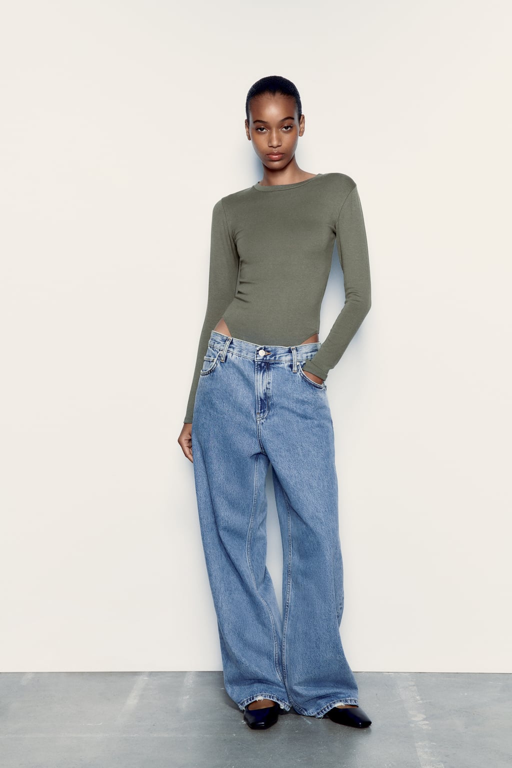 

Боди из модала с длинными рукавами ZARA, хаки