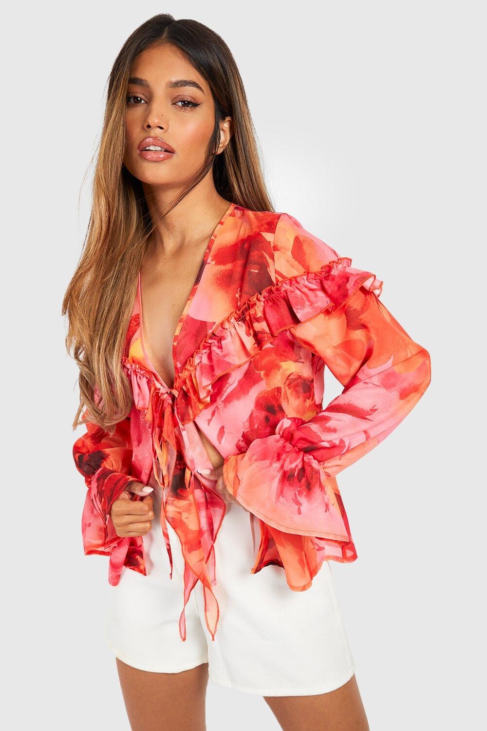 

Блузка bloom с цветочными руфлами и завязками Boohoo, розовый