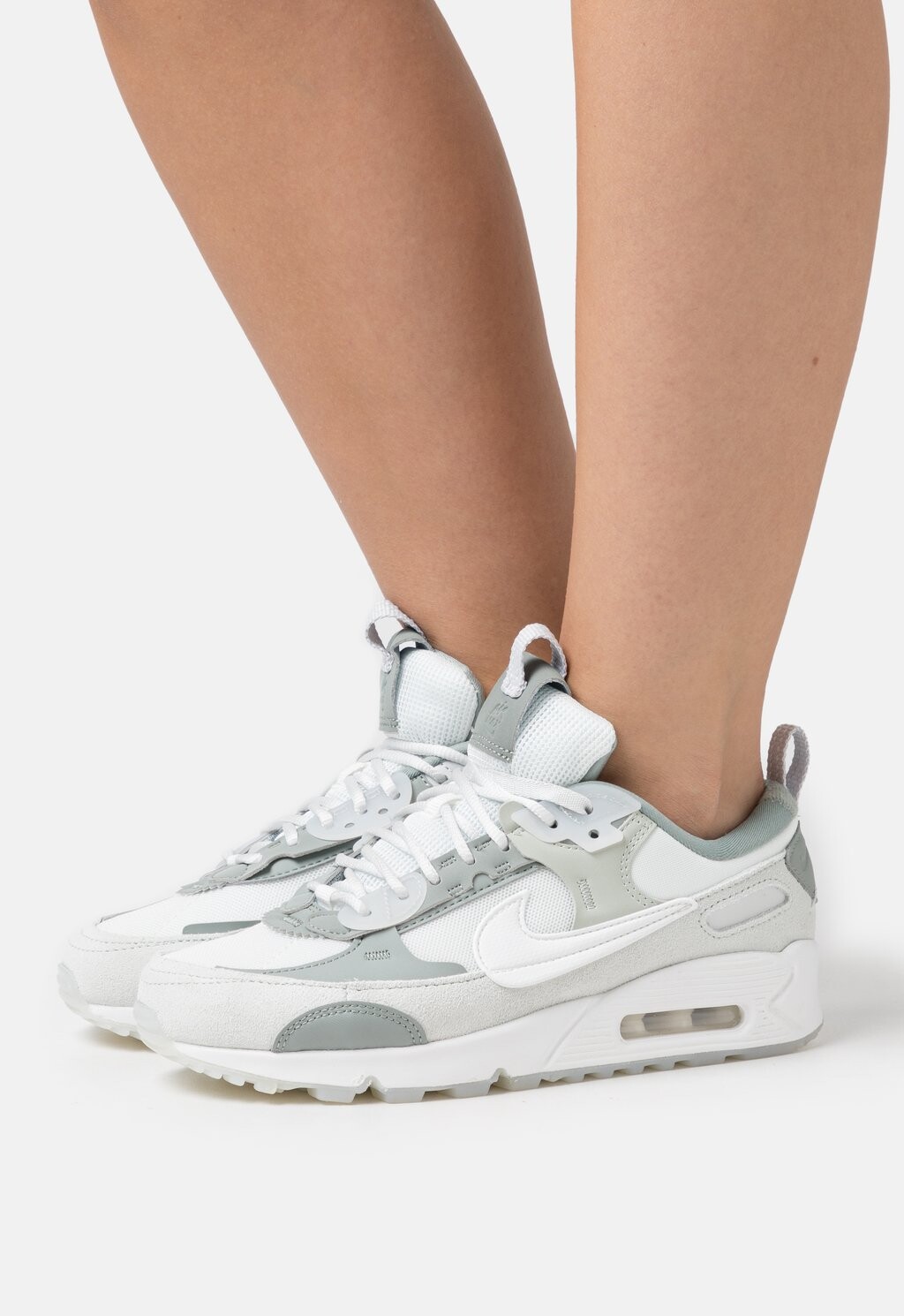 

Кроссовки Nike W Air Max 90 Futura, верх белый / зеленая слюда