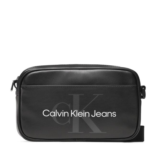 

Сумка Calvin Klein Jeans MonogramSoft Camera, черный