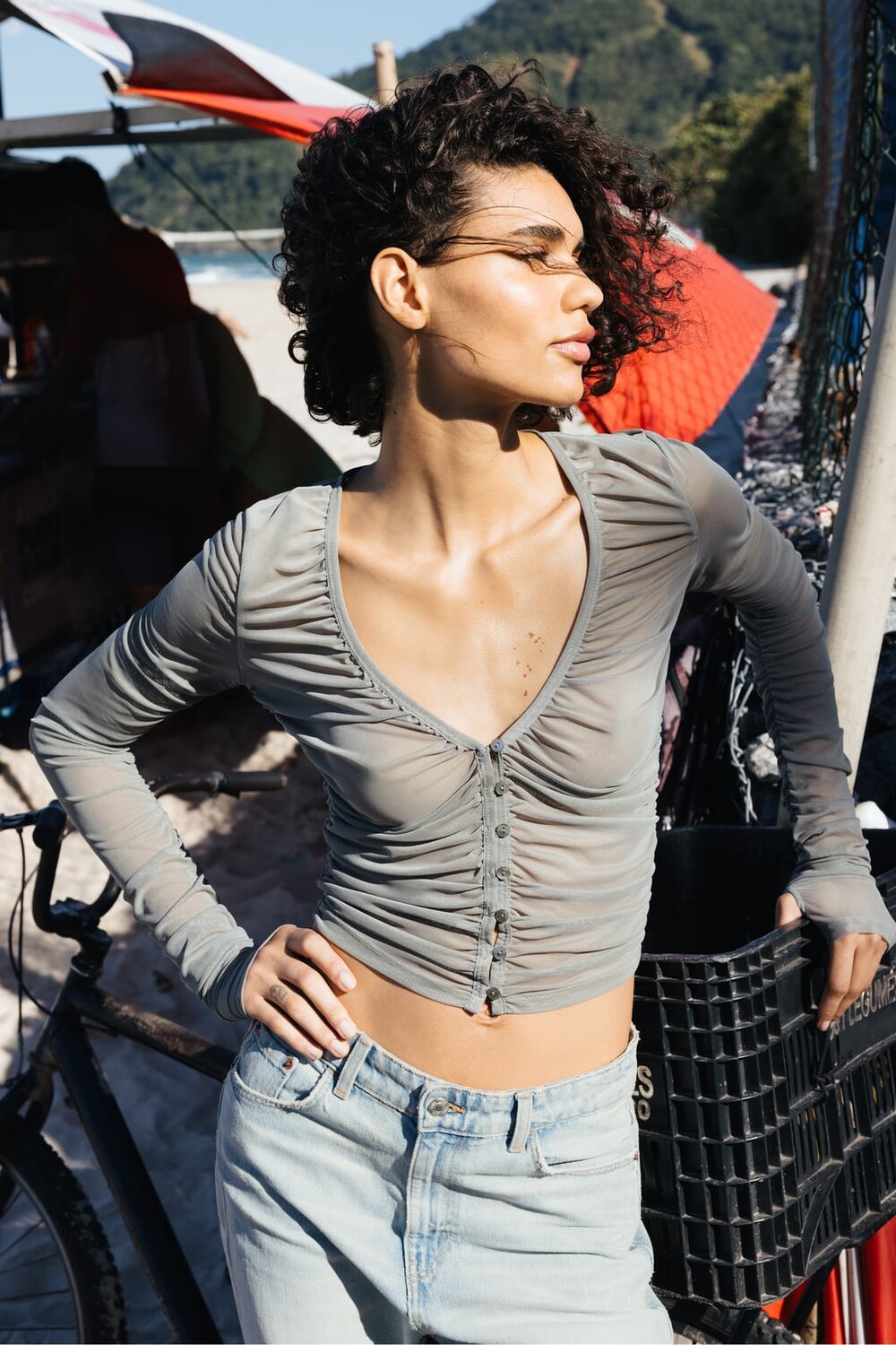 

Топ из тюля с драпировкой ZARA, хаки