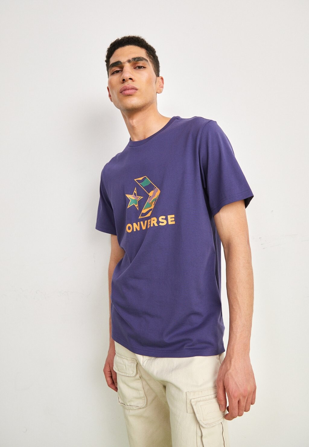 

Футболка с принтом WINTER STAR GRAPHIC TEE UNISEX Converse, неизведанные воды