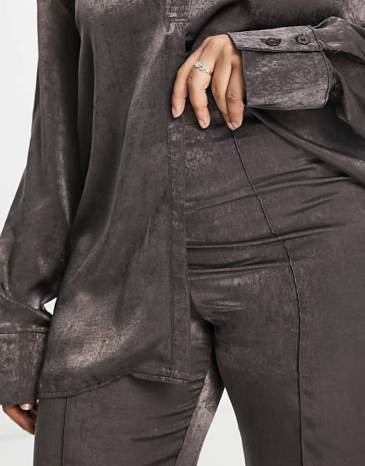 Темно-серые атласные широкие брюки Public Desire Curve