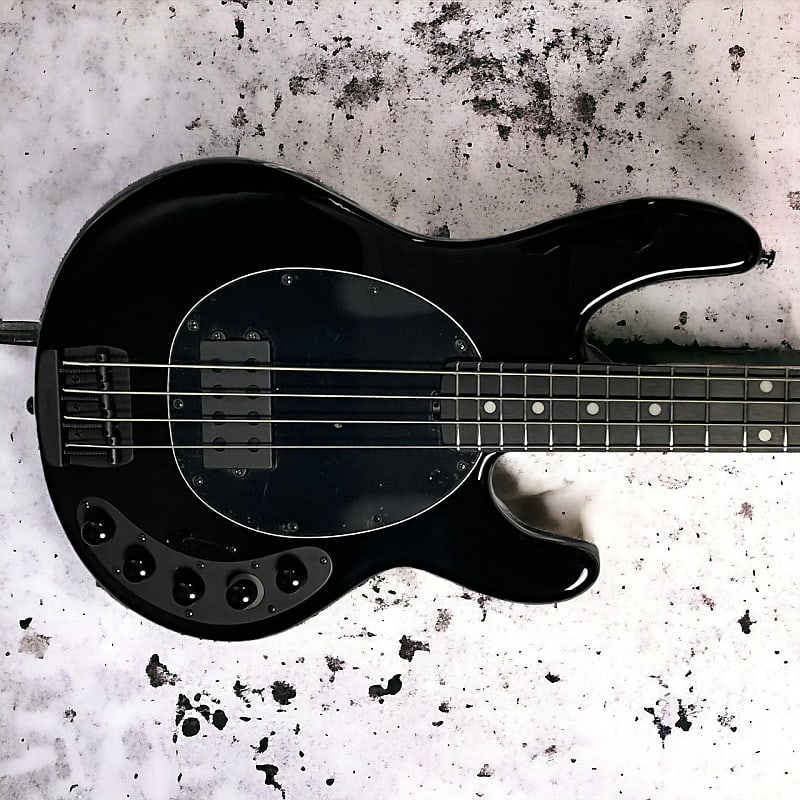 

Басс гитара Ernie Ball Music Man StingRay 4 "DarkRay", Obsidian Black / Ebony.