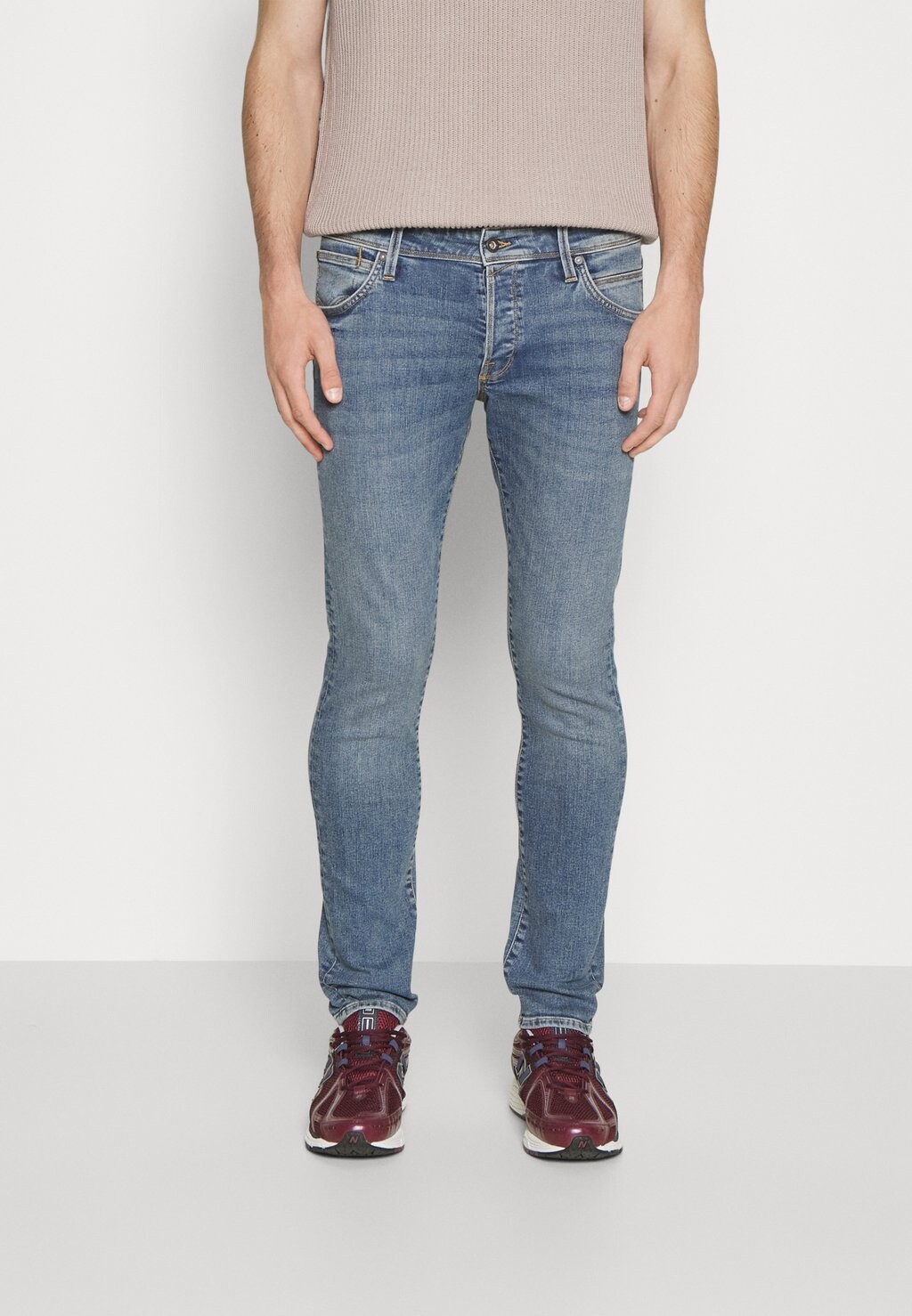 

Джинсы Slim fit Jack & Jones