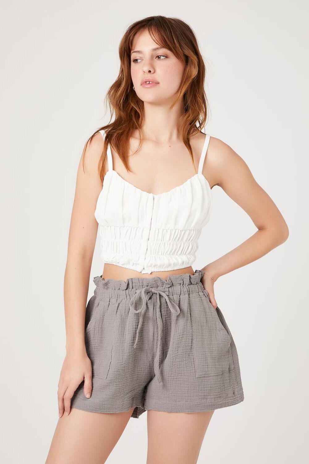 

Шорты на шнурке с оборками Forever 21, серый