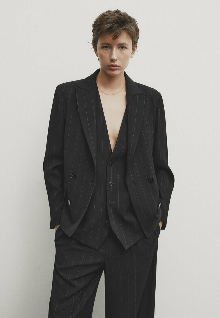 

Куртка Massimo Dutti, черный