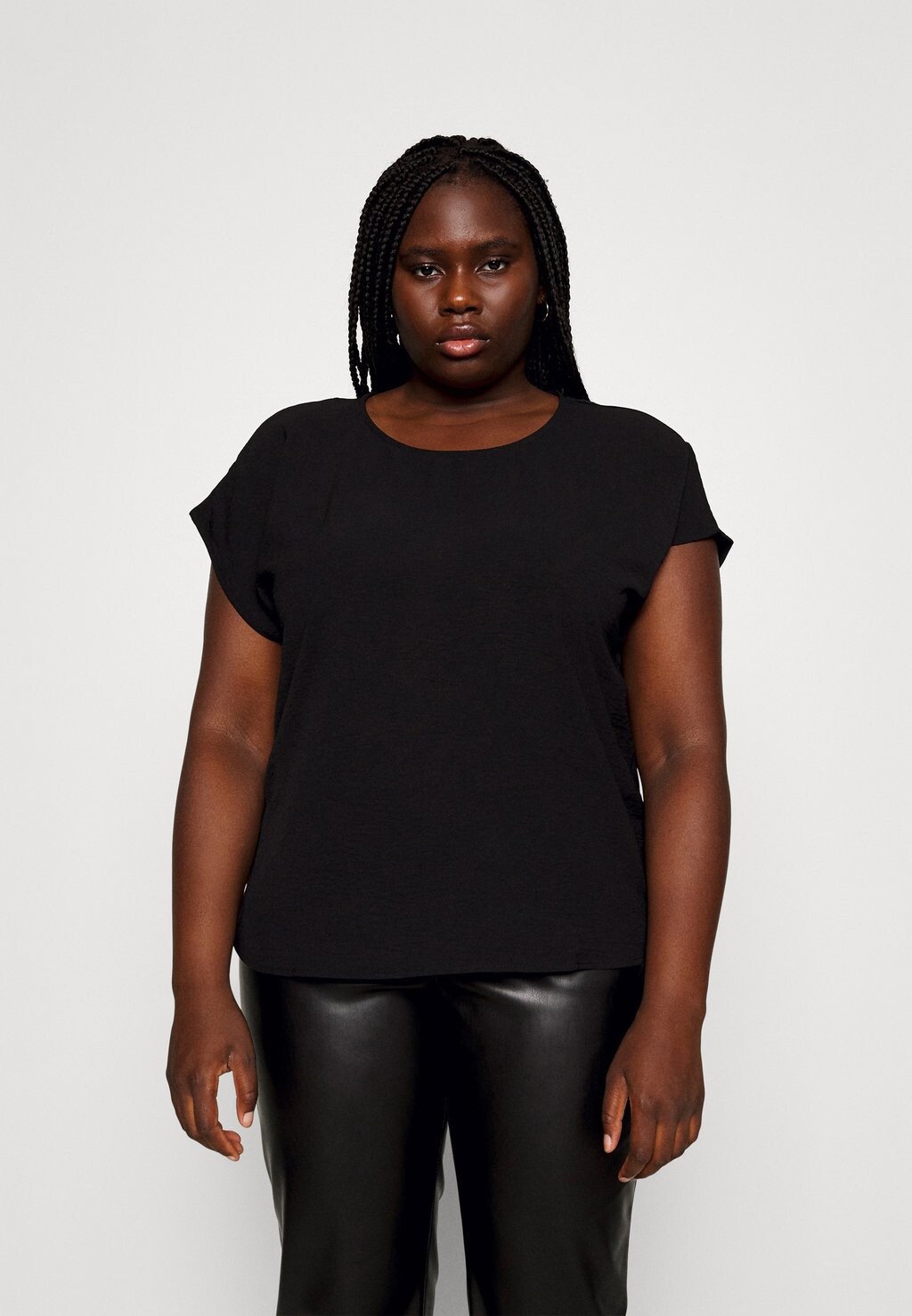 

Блузка Vero Moda Curve VMCINGE ZIP, черный