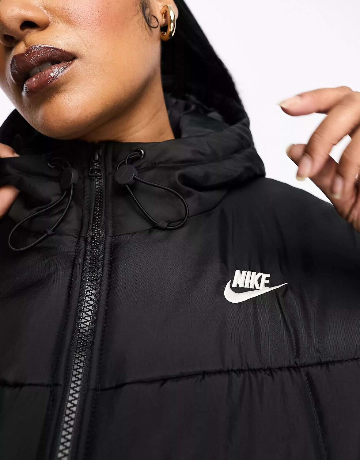 

Классическая черная куртка-пуховик макси Nike Plus, Черный