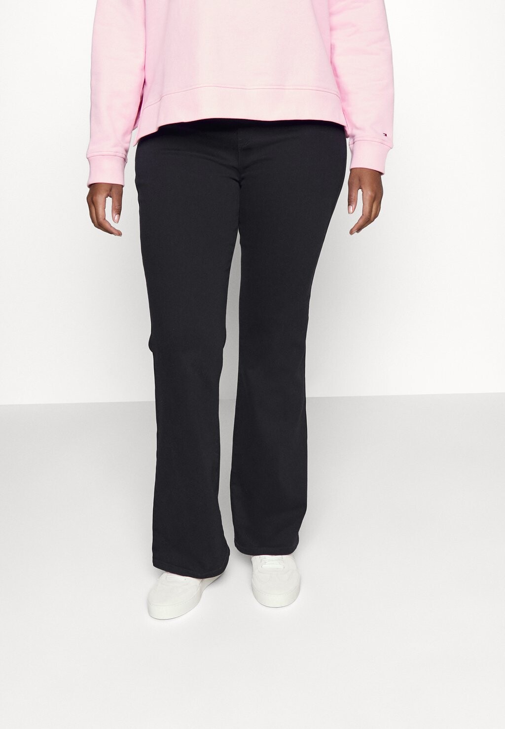 

Брюки Tommy Hilfiger Soft Pull On Fame, черный деним