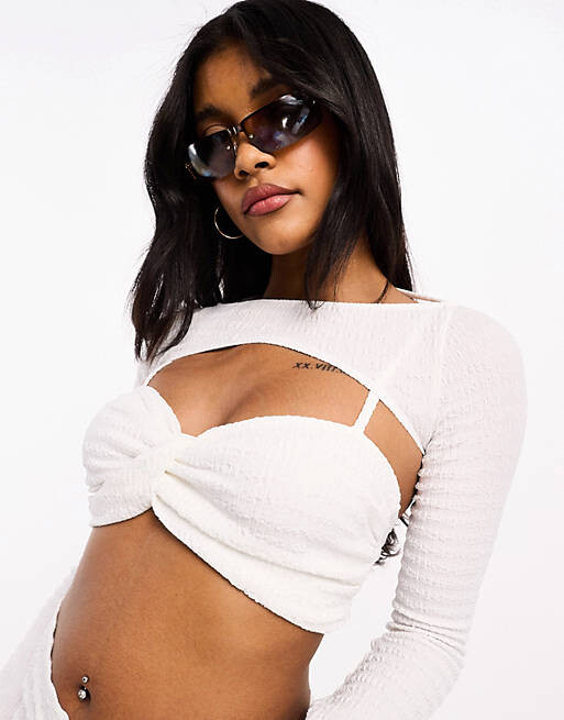 

Белый фактурный бралетт с закрученной передней частью и плечами ASOS DESIGN